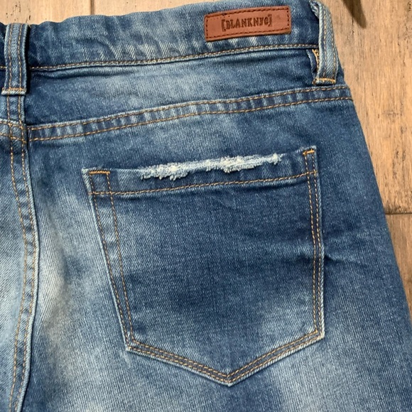 BlankNYC Skinny Classique - Picture 8 of 9